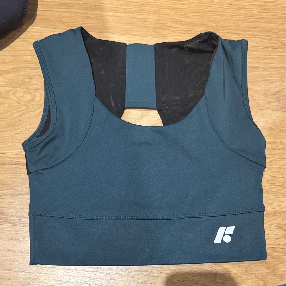 Forme Power Bra (Jade). Size M. EUC
